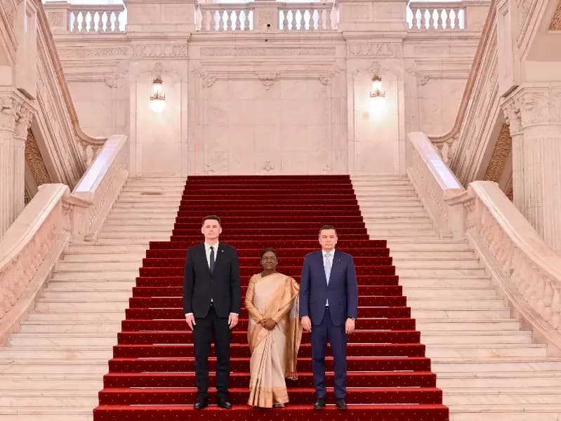 President Droupadi Murmu met President of the Senate of Romania Mircea Abrudean and President of the Chamber of Deputies of Romania Sorin Grindeanu