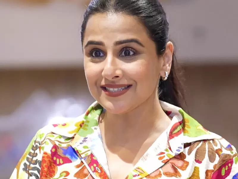 Vidya Balan reveals what she loves the most about handloom silk sarees