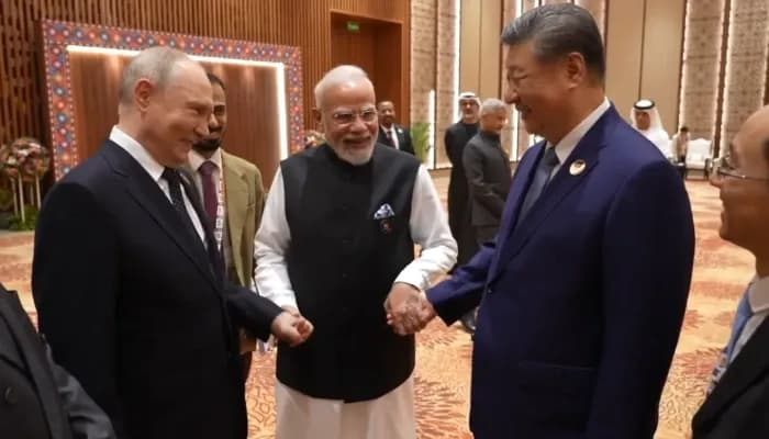 पीएम मोदी-पुतिन-जिनपिंग से लेकर पेजेश्कियन तक, कैमरे में कैद हुए ब्रिक्स समिट के कई यादगार पल