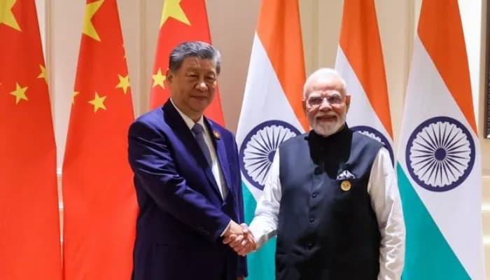 सम्मेलन में नई दिल्ली पहुंचे चीनी राष्ट्रपति शी...