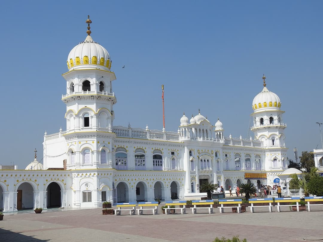 ਗੁਰੂ ਨਾਨਕ ਦੇਵ ਜੀ ਦੇ ਪ੍ਰਕਾਸ਼ ਪੁਰਬ ਮੌਕੇ 3 ਹਜ਼ਾਰ ਸਿੱਖ ਸ਼ਰਧਾਲੂਆਂ ਦੇ ਜੱਥੇ ਨੂੰ ਪਾਕਿਸਤਾਨ ਜਾਣ ਲਈ ਕੇਂਦਰ ਦੀ ਮਨਜ਼ੂਰੀ